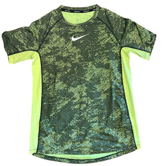 Boy's Nike Pro Training Top Green/Yellow Camo Standard Dri-Fit Size XL - Picture 1 of 3